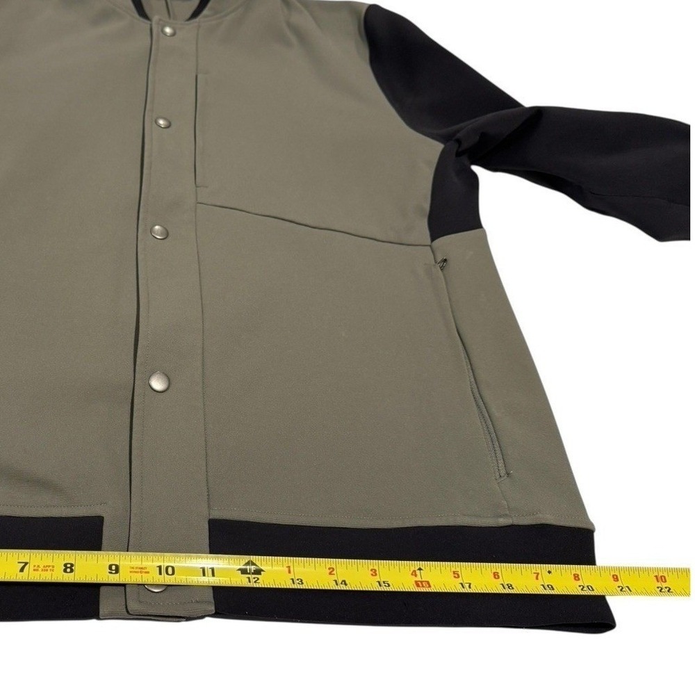 Lululemon Sojourn‎ Bomber Jacket Men's Large Grey Sage Black Warpstreme - Picture 10 of 12